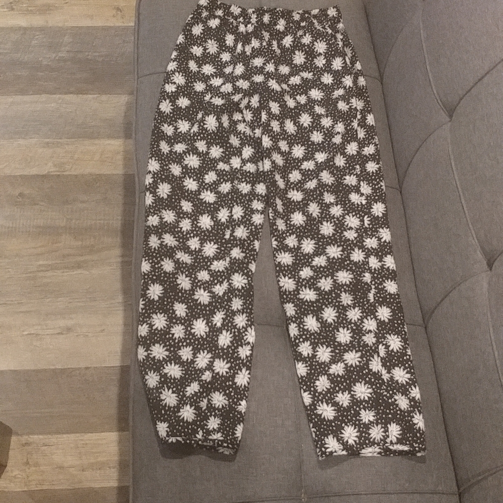 Senlis 3 Piece Dainty Floral Pant Suit Size Small in Black and White - Picture 4 of 8